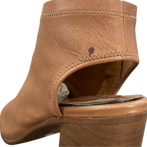 Steve Madden Stesha Open Toe Buttery Soft Leather Stack Heel Bootie Size 8 - Picture 10 of 11